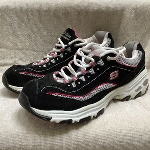 Skechers D'Lites Solid Black White Pink Suede Lace Up Walking Shoes Sneakers-9M